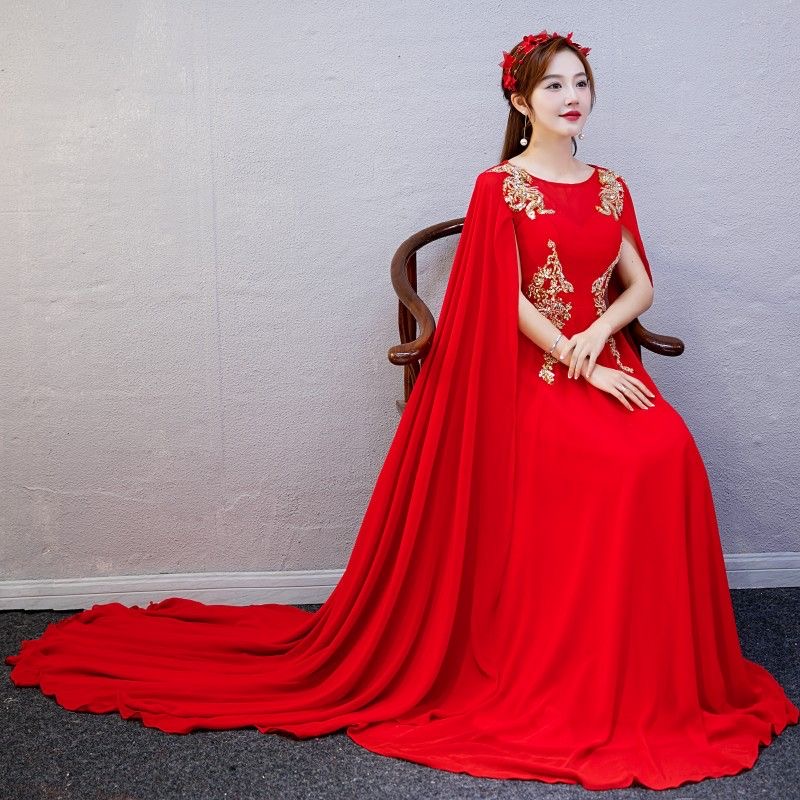 Элегантное вьетнамское традици – обзор и цена Ao Dai Vietnam Dress